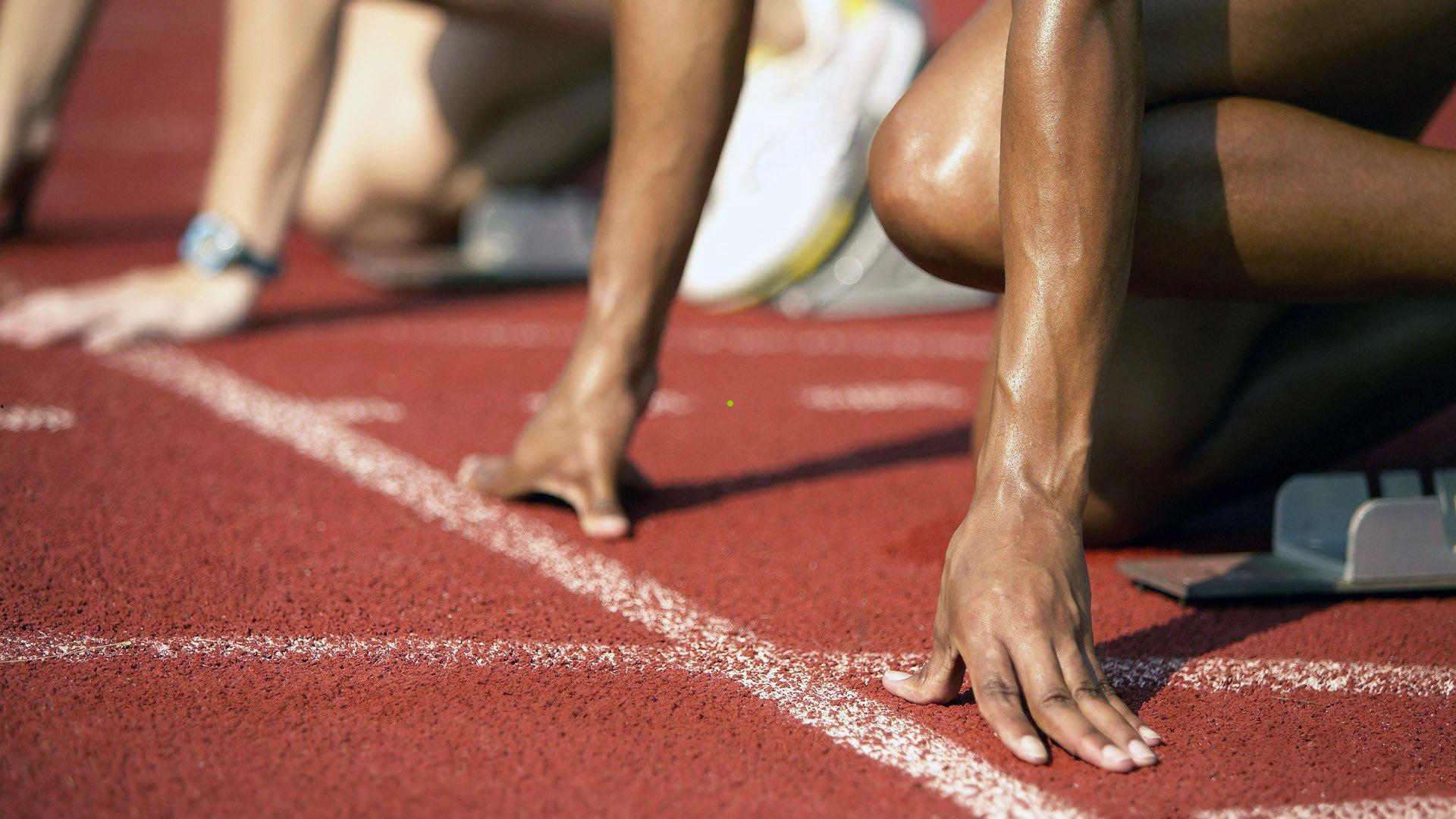 国足在绝境中奋起突围,王晓瑞剖析逆袭征程